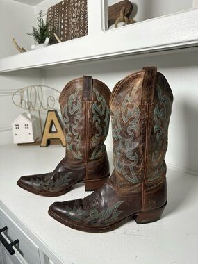 Shyanne Womens 7B Brown Leather Western Cowboy Boots Turquoise Stitching